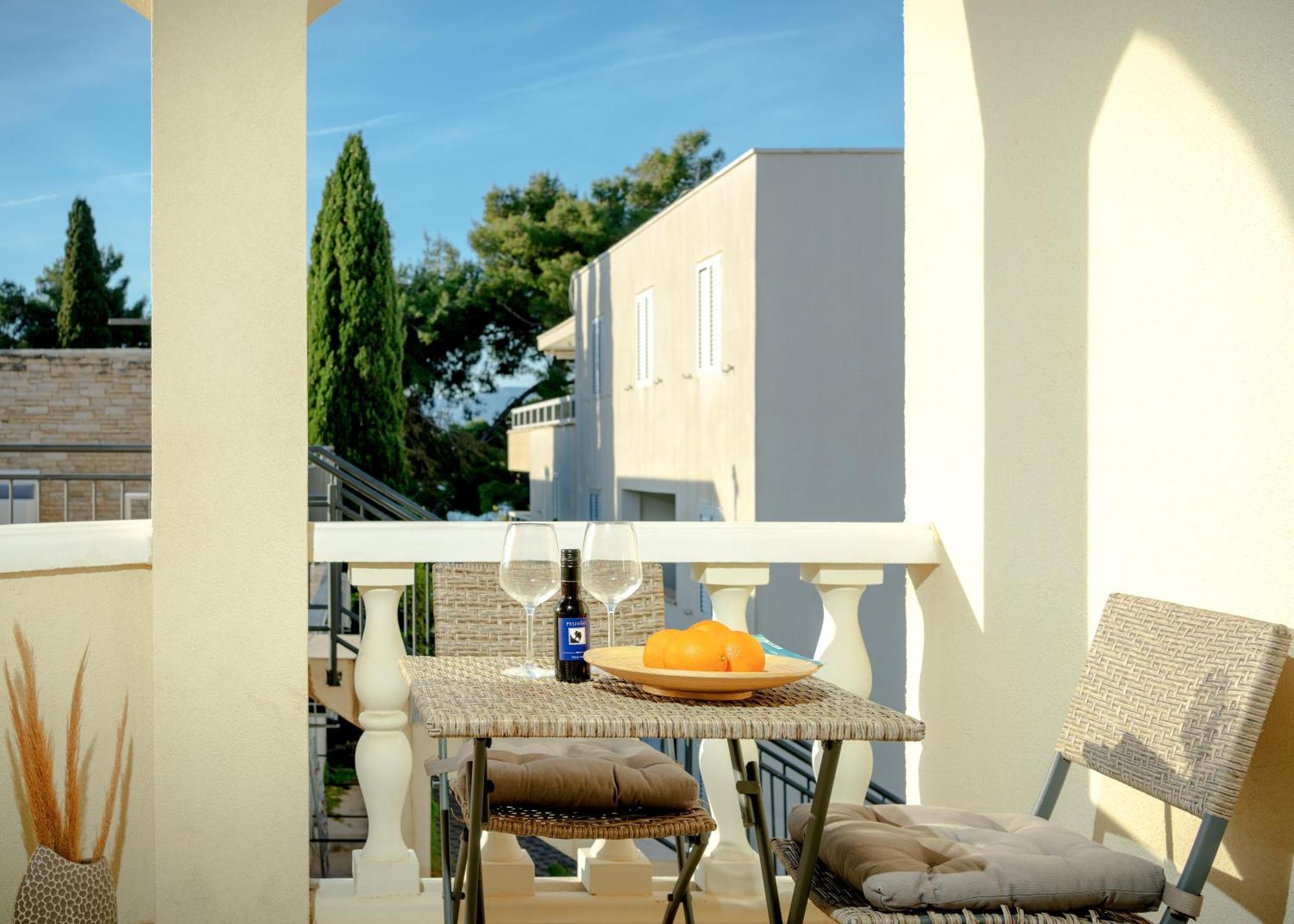 Villa Rajski Dvor Bol Extérieur photo