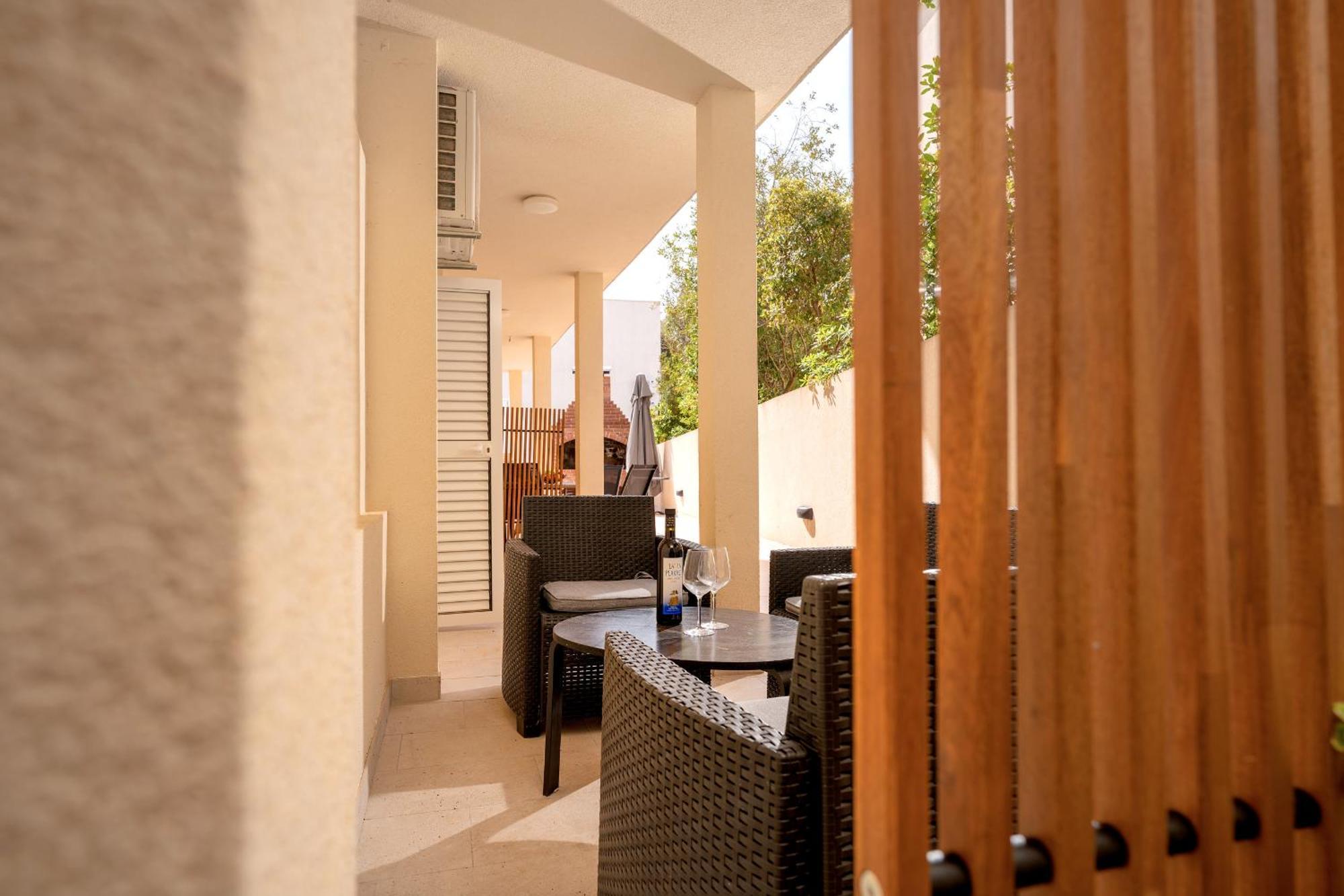 Villa Rajski Dvor Bol Extérieur photo